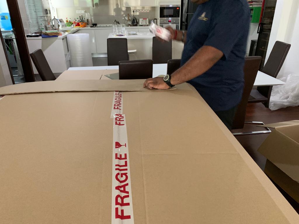 International Moving - Secure Loading